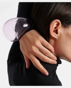 Alaïa Armreif aus Glas Violett