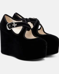 Alaïa Wedges Criss Cross 110 aus Samt Schwarz