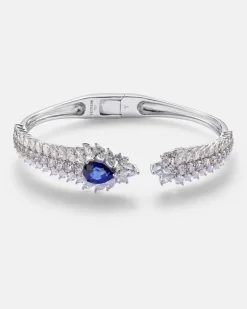 Armreif aus 18kt Weißgold mit Diamanten und Saphir Silber