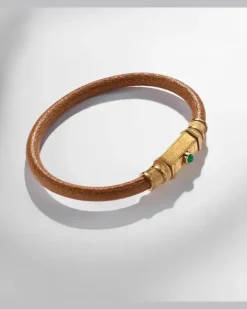 Armreif Lasso aus Leder mit 18kt Gelbgold und Smaragd