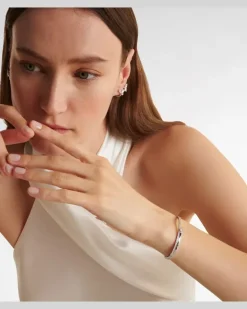Armreif Serti Sur Vide aus 18kt Weißgold mit Diamanten Silber