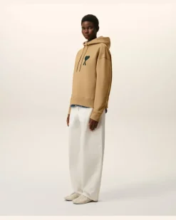 Beigefarbener Ami De Coeur Hoodie aus Baumwolle Beige Unisex Kamel