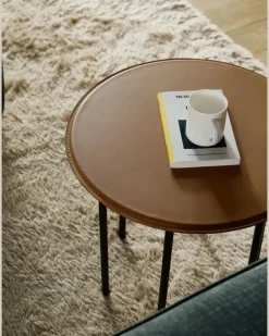 Beistelltisch mit sechs Beinen (48,5cm x 45cm) - Braun