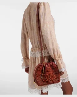 Chloé Bucket Bag Summer Banana Mini aus Raffiabast Braun