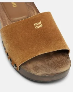 Clogs aus Veloursleder Braun