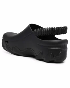 Clogs mit Slingback-Riemen - Schwarz