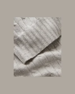 Die klassische Tagesdecke aus Kaschmir Grey