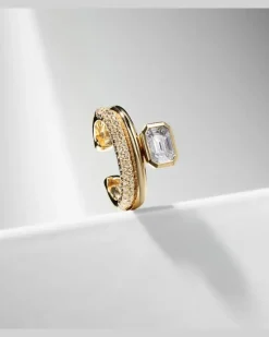 Einzelner Ear Cuff aus 18kt Gelbgold mit Diamanten