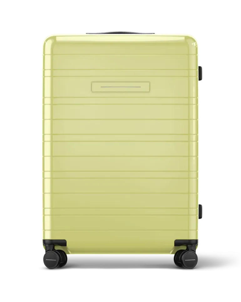 H7 Essential in - Check-In Luggage 4.7kg - Lifetime Warranty Glossy