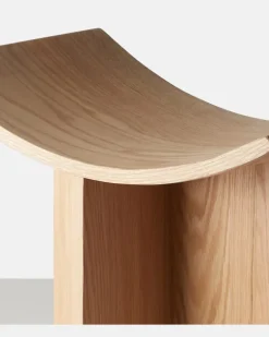Hocker Brutus by Kristian Sofus Hansen und Tommy Hyldahl Beige