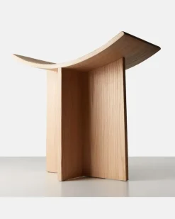 Hocker Brutus by Kristian Sofus Hansen und Tommy Hyldahl Beige
