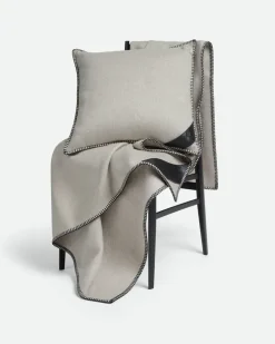 Kissen mit Intrecciato Aufnäher-Grau & Silberfarben - Unisex