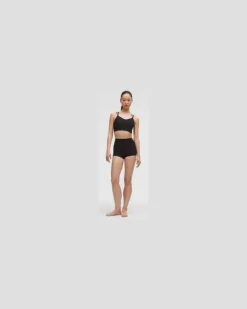 Like a Cloud Gerippter Longline-BH leichter Halt B/C Cups für Frauen – Größe in Black