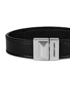 Men Engraved Logo Leather Bracelet Black Accessories ><noscript><img width=