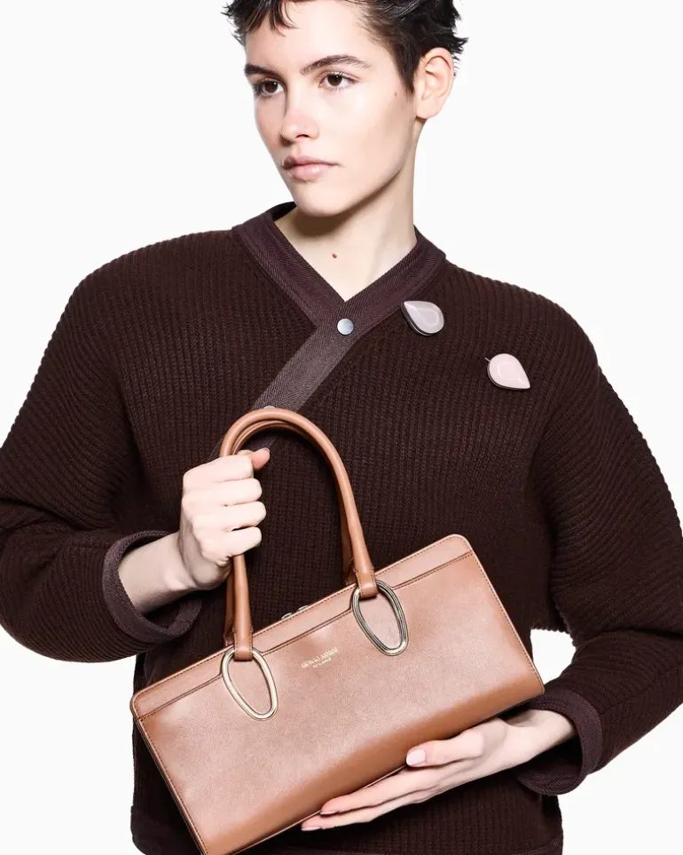 Mittelgroße Henkeltasche aus Leder Braun