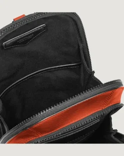 Mittelgroße Umhängetasche aus Extreme Leder - Cayenne - Leder - MB199841 - Sling Bags