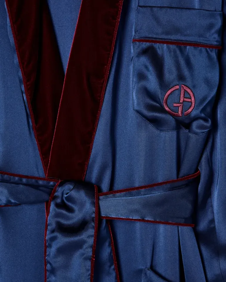Morgenmantel aus Seide mit Monogramm Blau