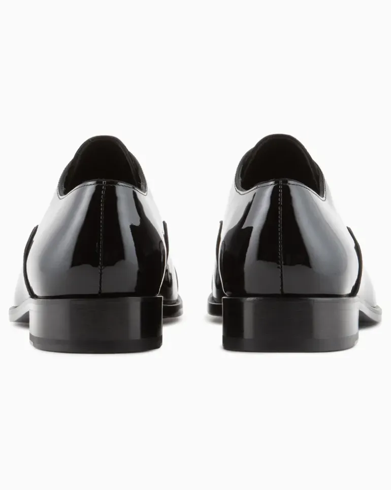 Oxfords aus Lackleder Schwarz
