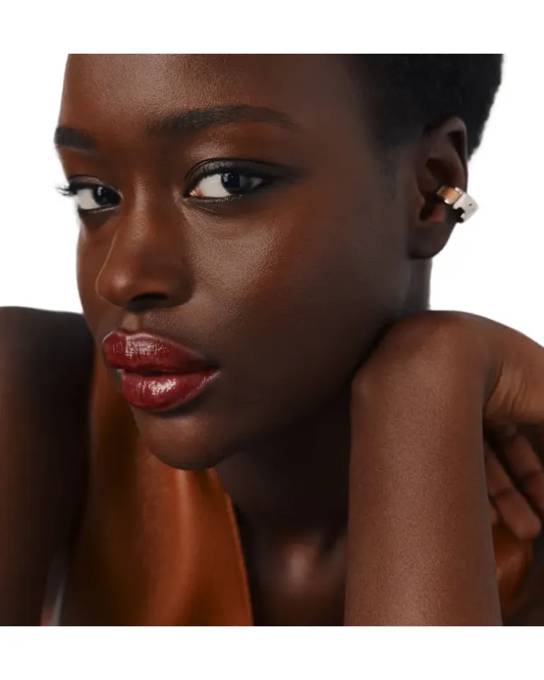 Rouge , Glänzender Lippenstift Silky Red