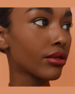 Rouge , seidig glänzender lippenstift, limitierte Kollektion Pink