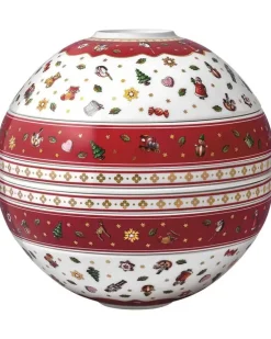 Set aus sieben Tellern und Schalen - Rot