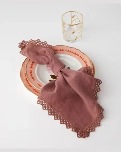 Set aus vier Servietten Rosa