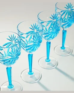 Set aus vier Weingläsern Blau