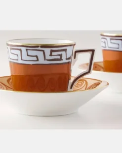 Set Il Viaggio di Nettuno aus zwei Kaffeetassen und Untertassen by Luke Edward Hall Weiß