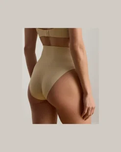 Slip mit hoher Leibhöhe Tan