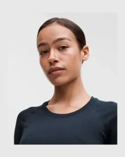 Swiftly Tech Langarmshirt 2.0 Taillenlänge für Frauen – Größe in True Navy