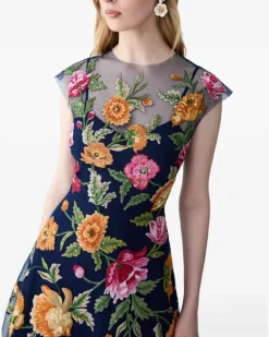 Tüllkleid mit Blumenstickerei - Blau