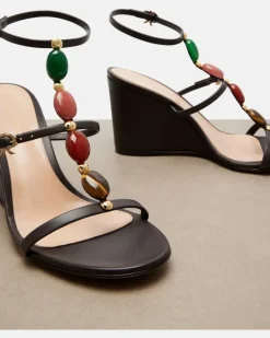 Verzierte Wedge-Sandalen aus Leder Braun